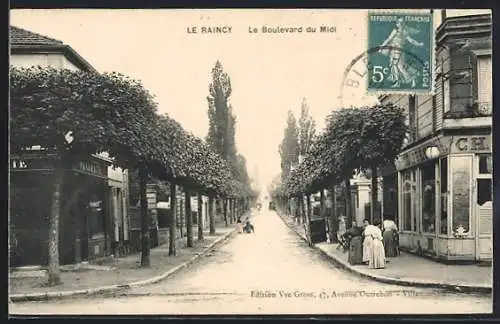 AK Le Raincy, Le Boulevard du Midi avec passants et boutiques