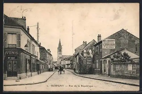 AK Bobigny, Rue de la République avec vue sur le clocher et calèche