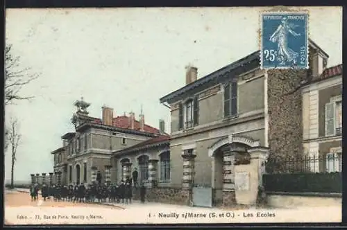 AK Neuilly-sur-Marne, Les Écoles