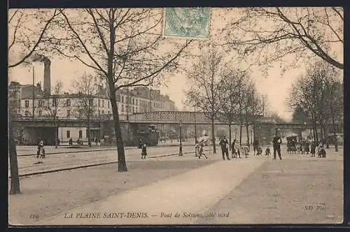 AK La Plaine Saint-Denis, Pont de Soissons côté nord avec promeneurs et arbres