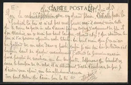 AK Noisy-le-Sec, Rue de la Gare avec passants et bâtiments historiques