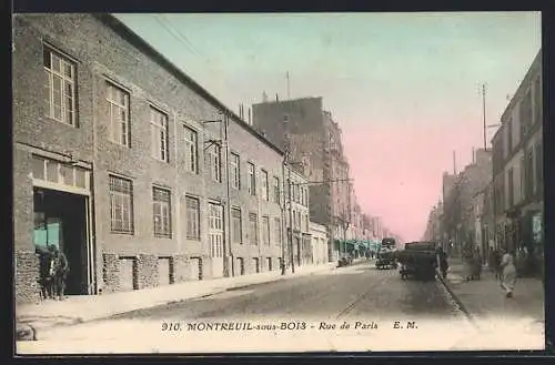 AK Montreuil-sous-Bois, Rue de Paris avec bâtiments et voitures anciennes