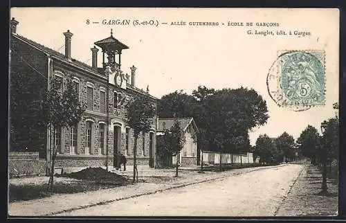 AK Gargan, Allée Gutenberg, École de garcons