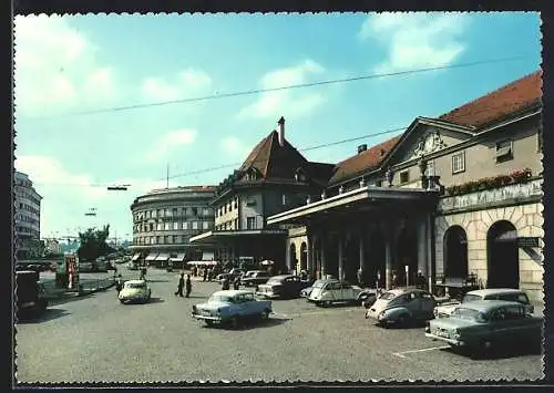 AK Fribourg, Bahnhofplatz mit Parkplatz