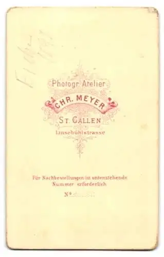 Fotografie Chr. Meyer, St. Gallen, Linsebühlstrasse, Porträt eines Soldaten in Uniform