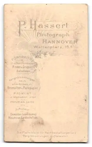 Fotografie P. Hassert, Hannover, Welfenplatz 16a, Porträt eines Soldaten