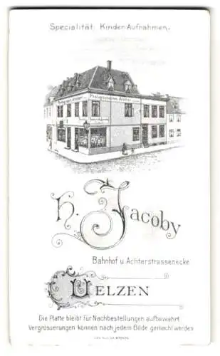 Fotografie Heinrich Jacoby, Uelzen, Ansicht Uelzen, Eckgebäude des Fotoateliers mit Werbeaufschrift