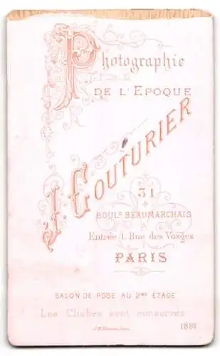 Fotografie J. Couturier, Paris, Boulevard Beaumarchais 31, Porträt eines jungen Mannes