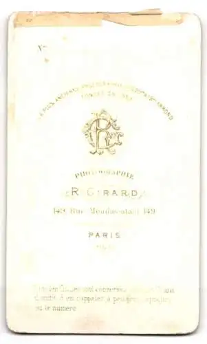 Fotografie R. Girard, Paris, Rue Menilmontant 149, Portrait eines Herren mit Vollbart