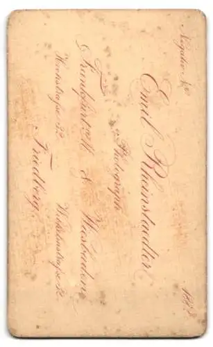 Fotografie E. Rheinstaedter, Frankfurt am Main, Taunusstrasse 52, Porträt eines Mannes im Profil