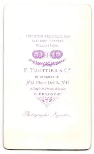 Fotografie F. Trottier & Cie, Clermont-Ferrand, Place Delille 12, Herr im Anzug mit Bart
