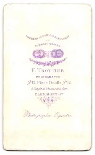 Fotografie F. Trottier, Clermont-Ferrand, Place Delille 12, Porträt eines Mannes