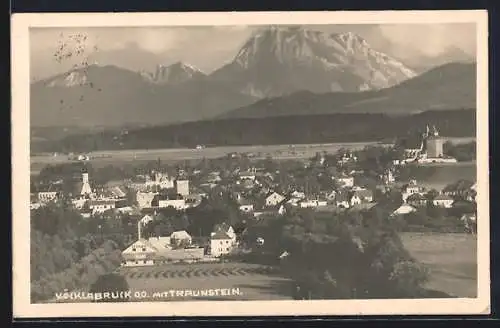 AK Vöcklabruck /O. Ö., Ansicht mit dem Traunstein