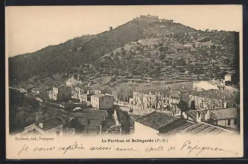 AK Le Perthus, Vue sur le fort de Bellegarde et la ville environnante