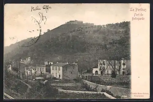 AK Le Perthus, Vue du Fort de Bellegarde sur la colline