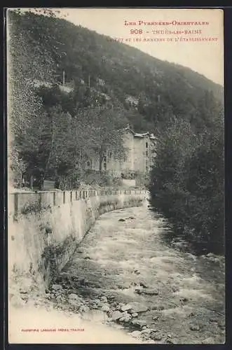 AK Thuès-les-Bains, L`établissement thermal et la rivière environnante