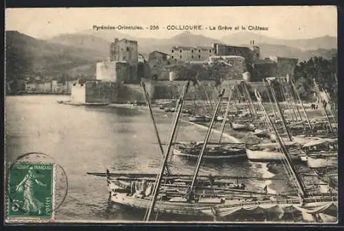 AK Collioure, La Grève et le Château