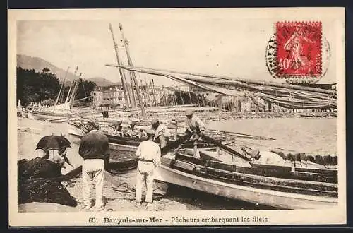 AK Banyuls-sur-Mer, Pêcheurs embarquant les filets