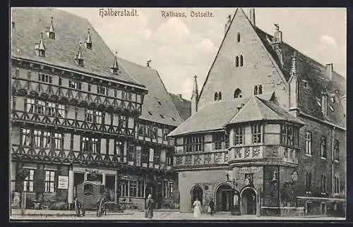 AK Halberstadt, Ostseite des Rathauses am Fischmarkt