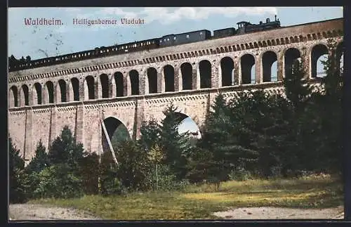 AK Waldheim / Zschopauthal, Heiligenborner Viadukt mit Eisenbahn