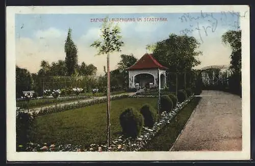 AK Erfurt, Laubengang im Stadtpark