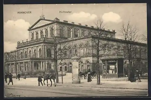 AK Hannover, Hoftheater mit Trinkhalle & Litfasssäule