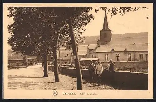 AK Lamorteau, Autour du clocher