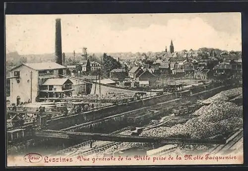 AK Lessines, Vue generale de la Ville prise de la Motte Tacquenier, Ortspartie mit einer Fabrik, Eisenbahnwaggons