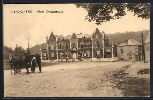 AK Landelies, Place Communale