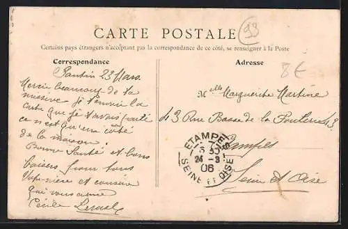 AK Pantin, Rue du Débarcadère avec passants et bâtiments historiques