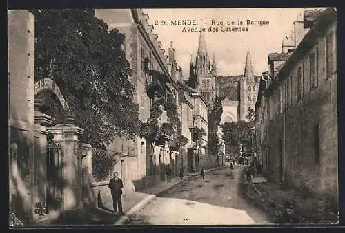 AK Mende, Rue de la Banque et Avenue des Casernes avec vue sur la cathédrale