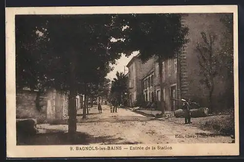 AK Bagnols-les-Bains, Entrée de la Station