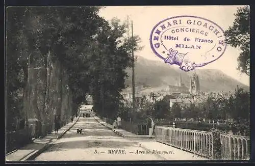 AK Mende, Avenue Piencourt avec vue sur la ville et les montagnes en arrière-plan