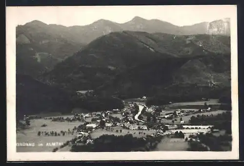 AK Grünau im Almtal, Ortsansicht mit Bergpanorama