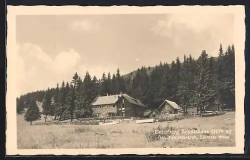 AK Unterberg Schutzhaus, Berghütte am Waldrand