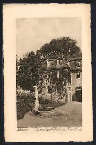 AK Weimar, ehem. Wohnhaus der Frau von Stein mit Brunnen