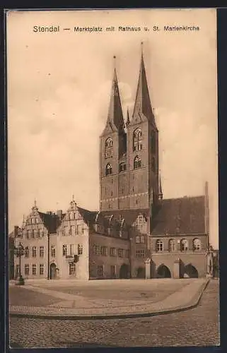 AK Stendal, Marktplatz mit Rathaus und St. Marienkirche