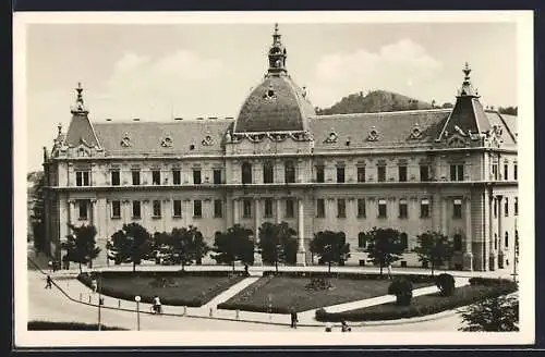 AK Orasul Staline, Palatul Justitiei