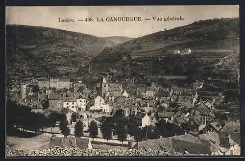 AK La Canourgue, Vue générale du village et des collines environnantes