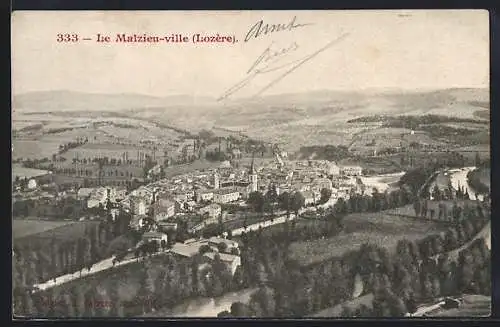 AK Le Malzieu-Ville, Vue aérienne du village et de la campagne environnante