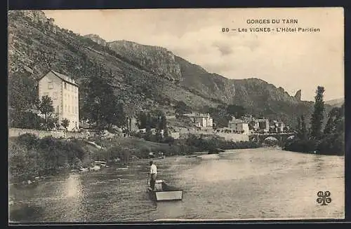 AK Les Vignes, L`Hôtel Parisien et vue sur le Tarn dans les Gorges du Tarn