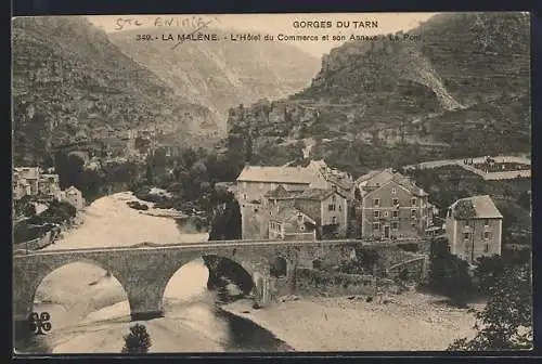 AK La Malène, L`Hôtel du Commerce et le Pont sur le Tarn