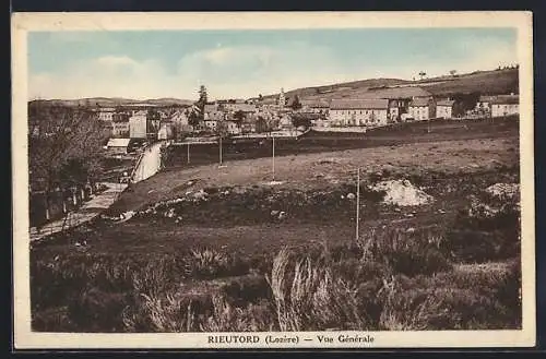 AK Rieutord, Vue générale du village en Lozère