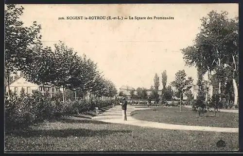 AK Nogent-le-Rotrou, Le Square des Promenades