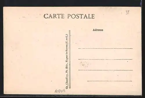 AK Nogent-le-Rotrou, Institution Delfeuille, Préau, Terrasse