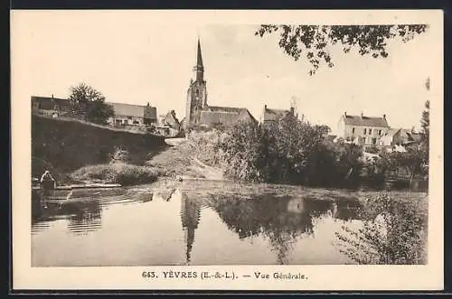 AK Yèvres, Vue générale avec église et reflet dans l`eau