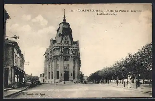 AK Chartres, L`Hôtel des Postes et Télégraphes, Boulevard Ste-Foy