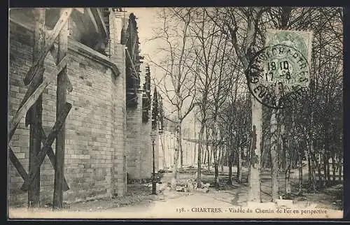 AK Chartres, Viaduc du Chemin de Fer en perspective