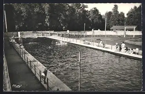 AK Épernon, La Piscine