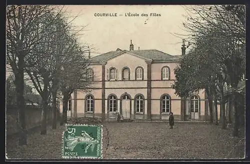 AK Courville, L`École des Filles